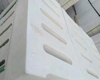 有哪些因素會影響水泥路邊石的質(zhì)量？